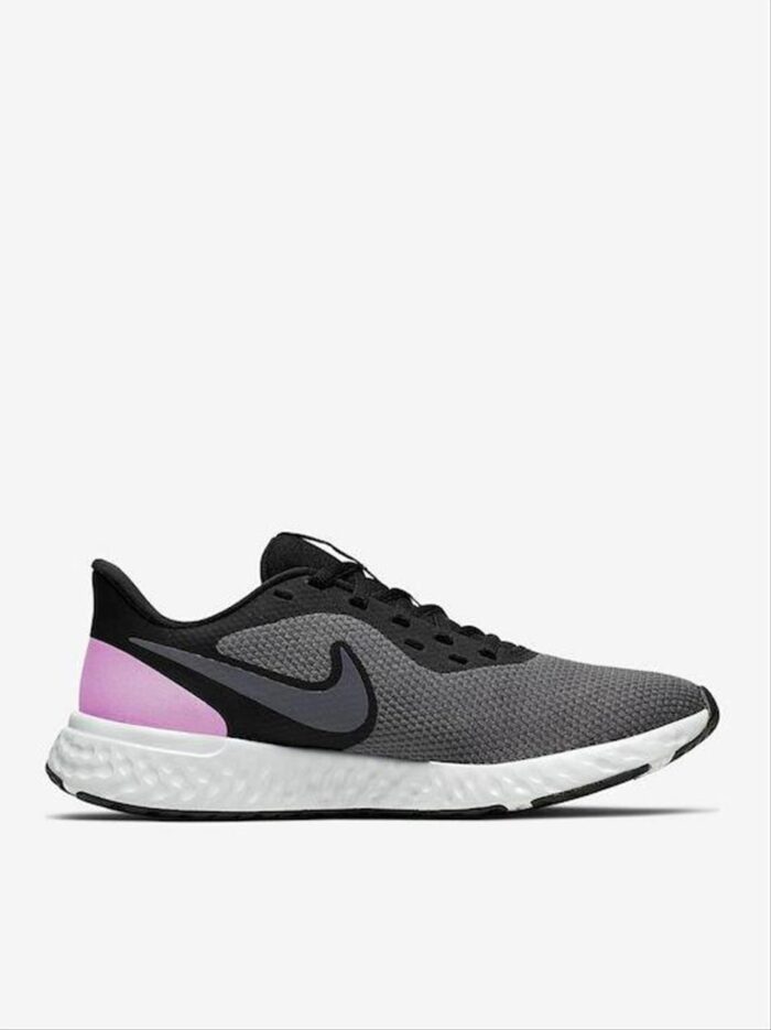Nike-Revolution-5-gynaikeia-athlitika-papoytsia-Running-gkri-BQ3207-004